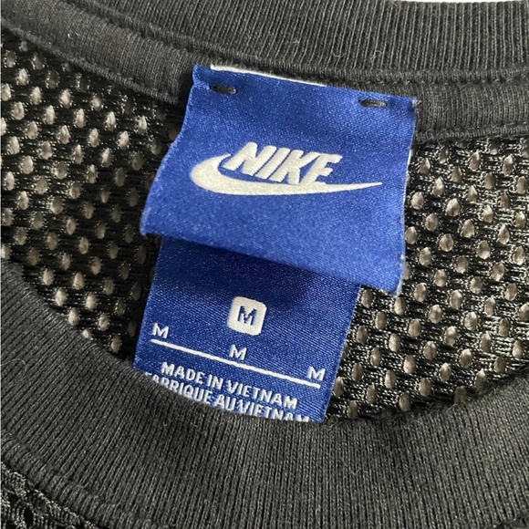 Nike Printed front logo Mesh Tshirt black white SzM - Picture 6 of 12